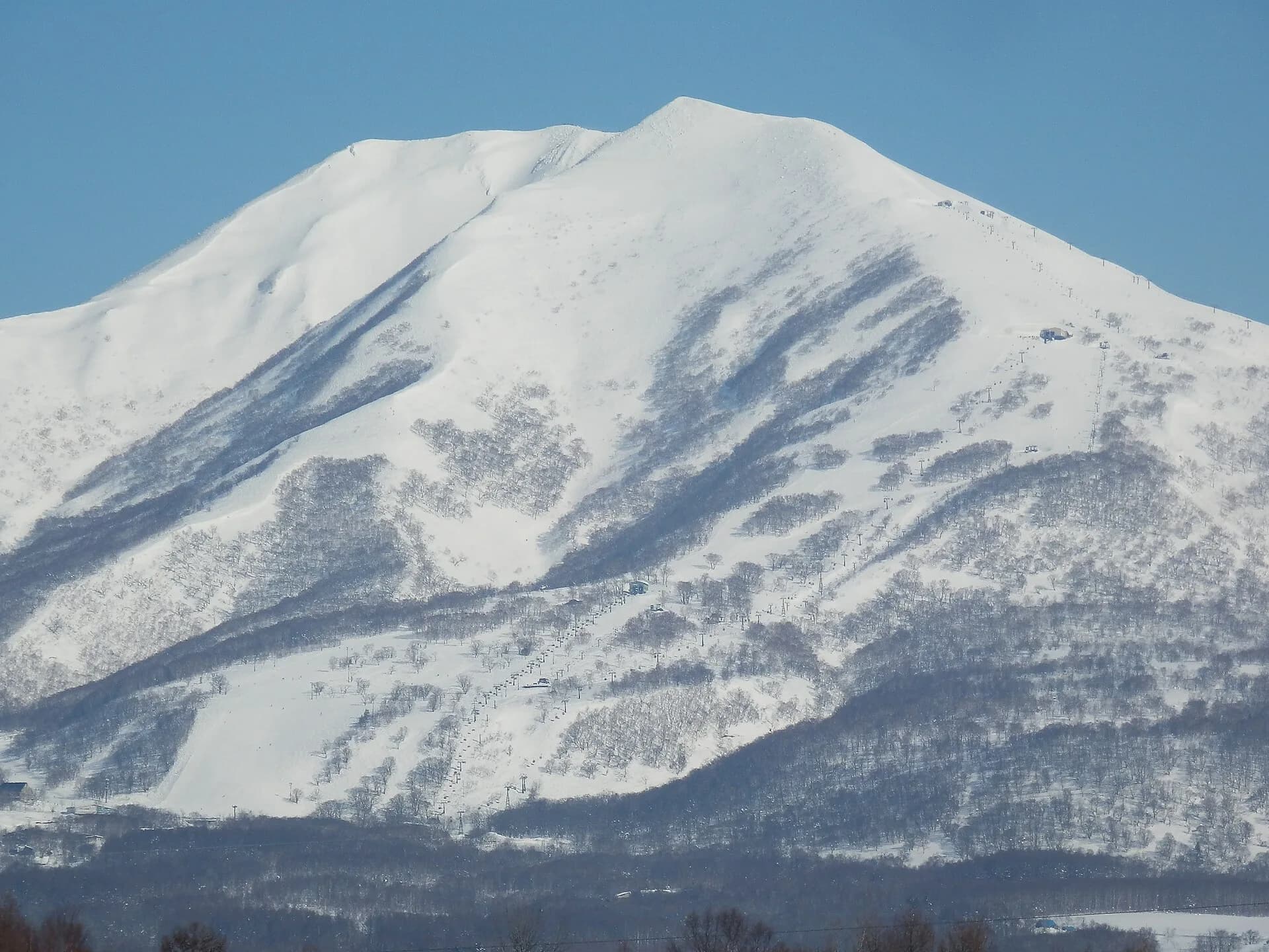 A winter view of Niseko Annupuri.